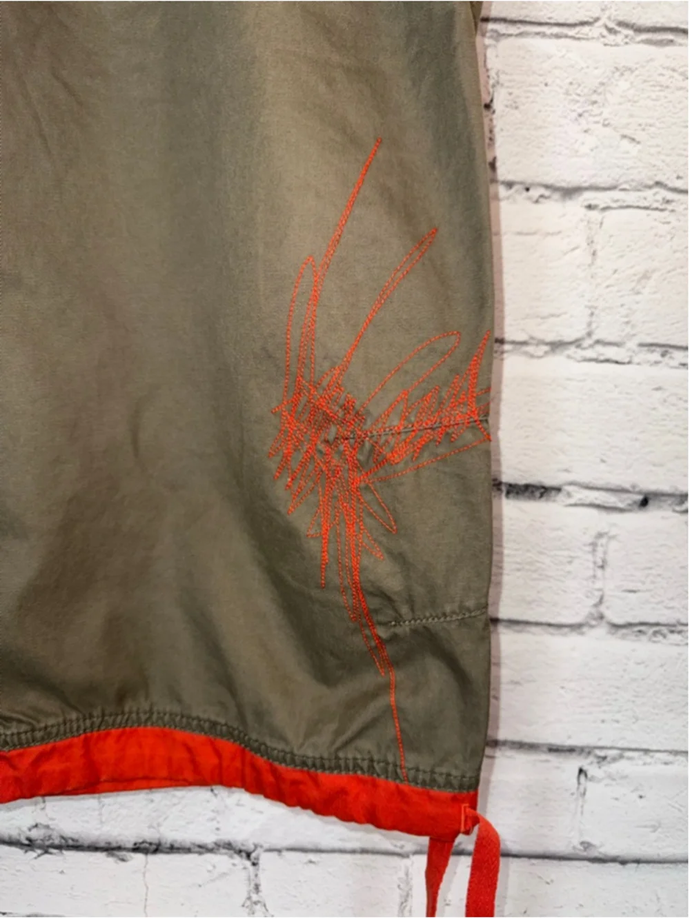Men's Spyder Cargo Shorts size XL Olive Green with Orange Embroidery Streetwear